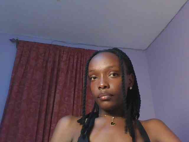 RealTemptress webcam