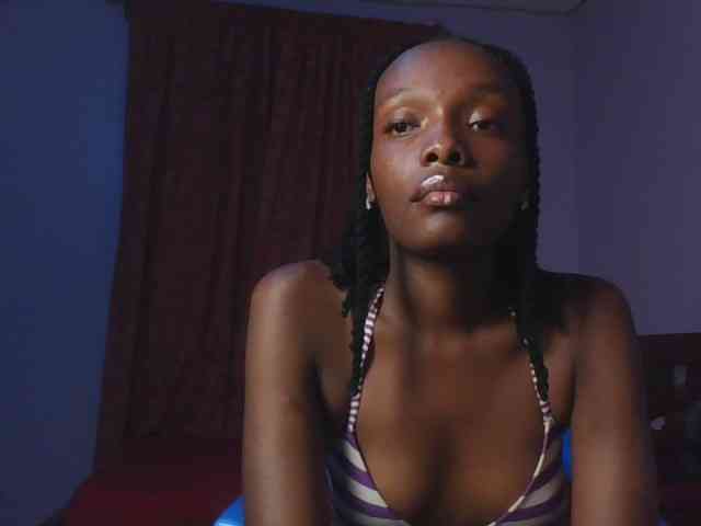 RealTemptress webcam