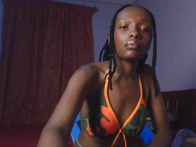 RealTemptress webcam