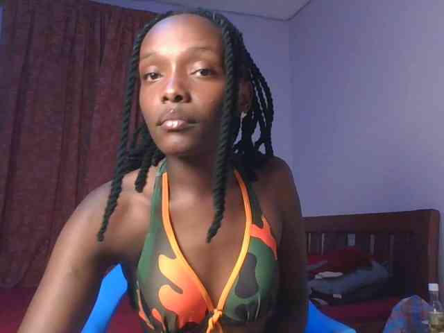 RealTemptress webcam