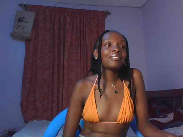 RealTemptress webcam