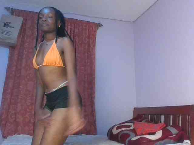 RealTemptress webcam