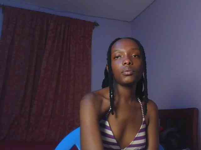 RealTemptress webcam