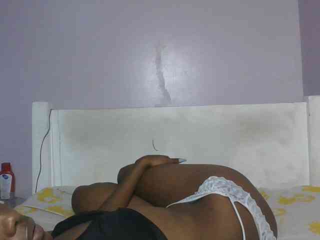 RealTemptress webcam