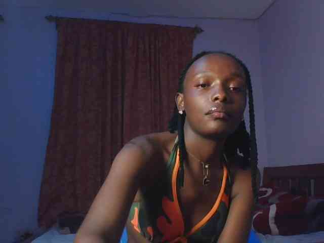 RealTemptress webcam