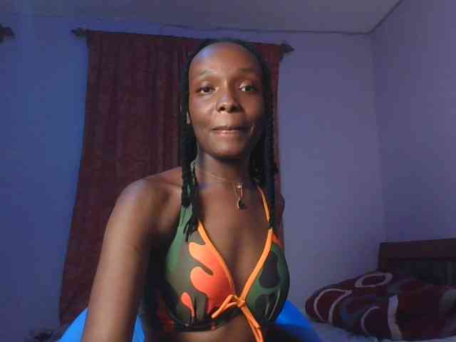 RealTemptress webcam