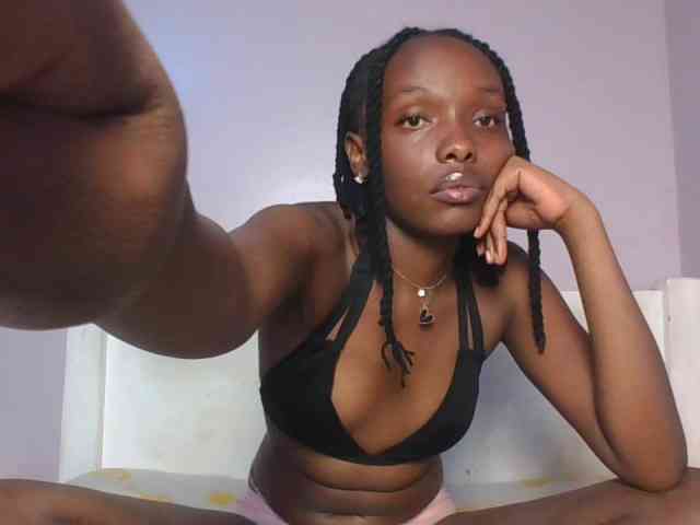 RealTemptress webcam