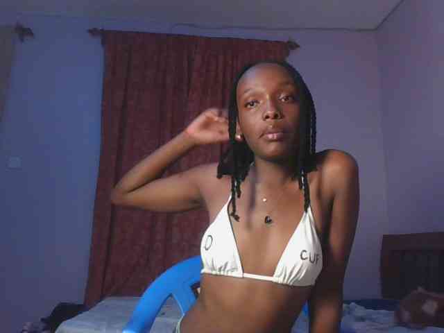 RealTemptress Live Webcam on BongaCams