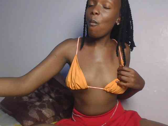 RealTemptress webcam