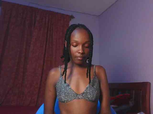 RealTemptress webcam