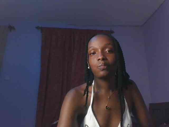 RealTemptress webcam