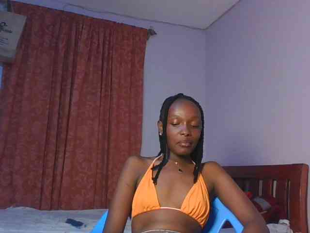 RealTemptress webcam