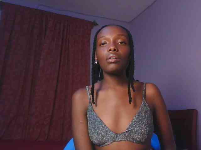 RealTemptress webcam