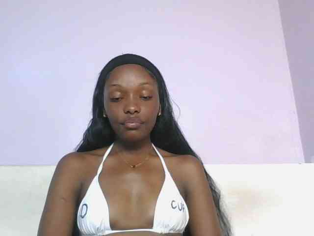 RealTemptress webcam