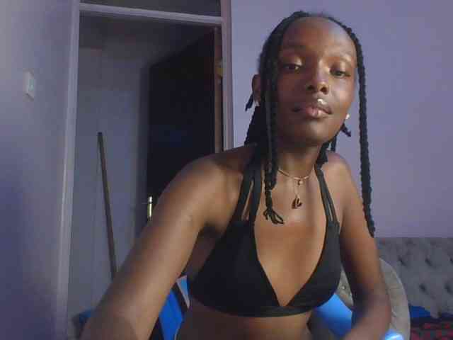 RealTemptress webcam