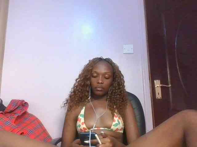 RealTemptress webcam