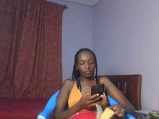 RealTemptress webcam