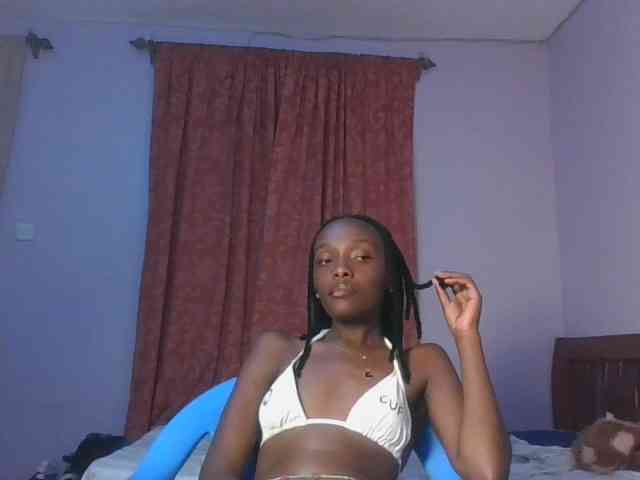 RealTemptress webcam