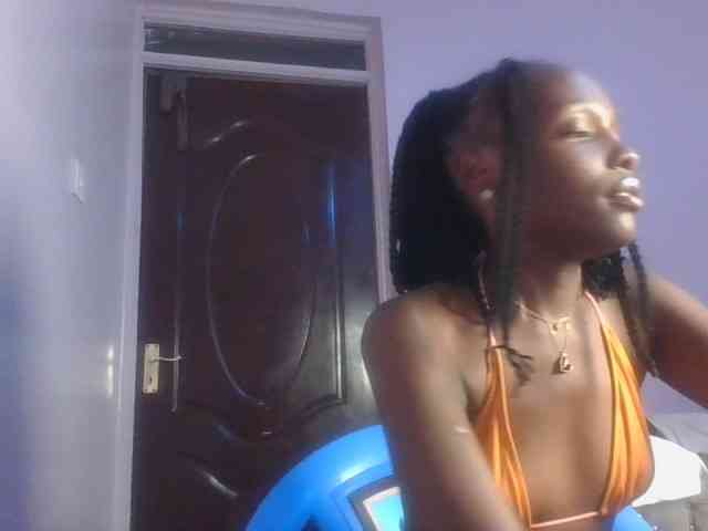 RealTemptress webcam