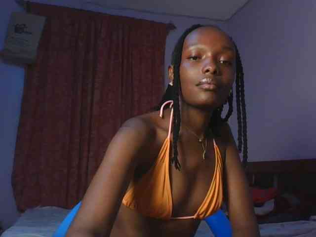 RealTemptress webcam