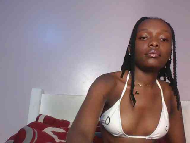 RealTemptress webcam