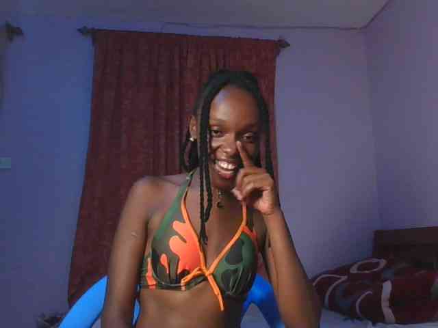 RealTemptress webcam