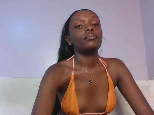 RealTemptress webcam