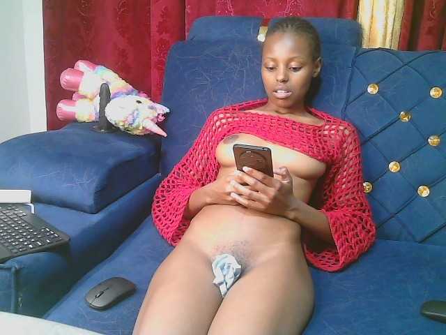 Pixellll's BongaCams show and profile