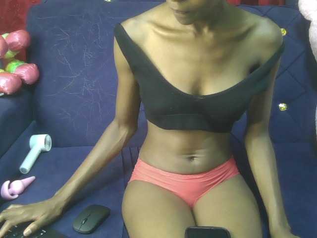 Pixellll's BongaCams show and profile