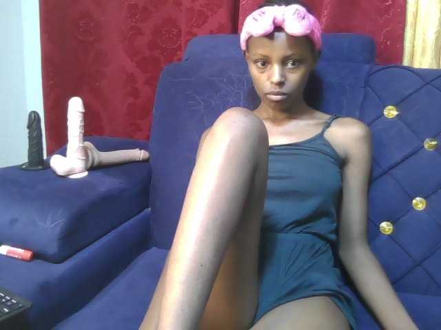 Pixellll's BongaCams show and profile