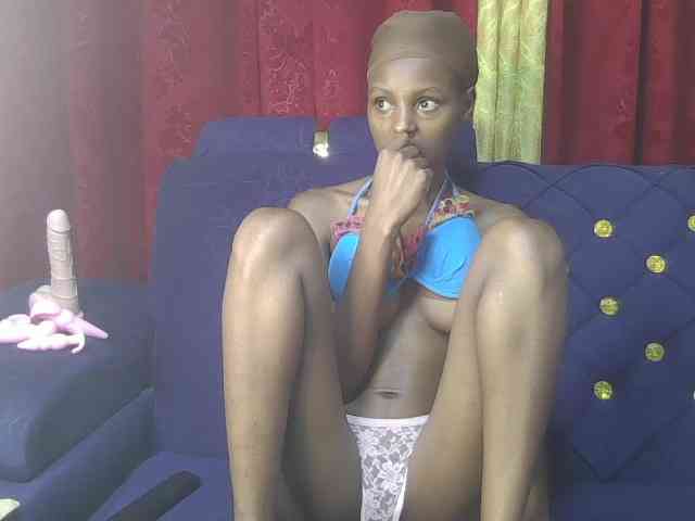 Pixellll Live Webcam on BongaCams