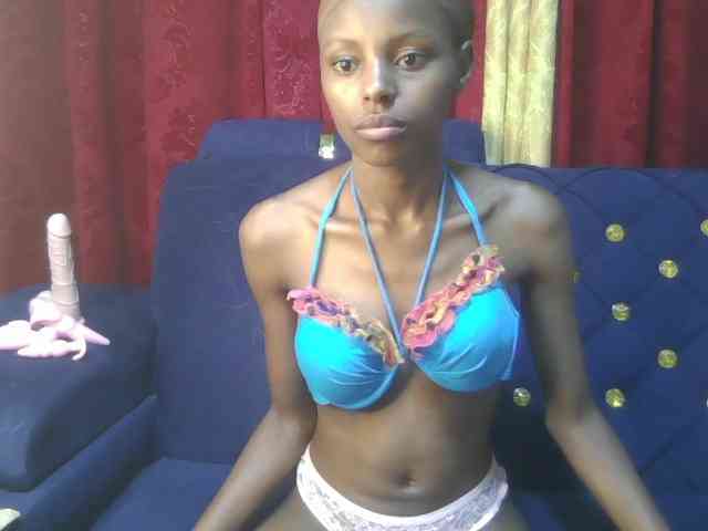 Pixellll Live Webcam on BongaCams