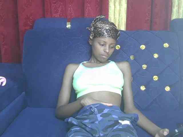 Pixellll Live Webcam on BongaCams