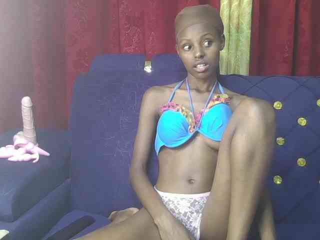 Pixellll Live Webcam on BongaCams