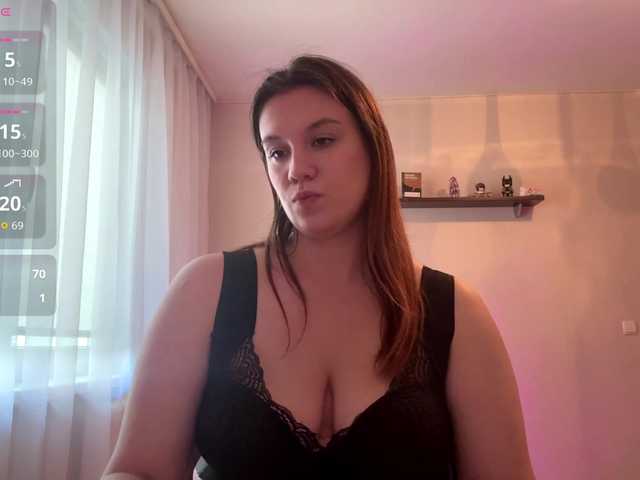 ErminiaCousar webcam