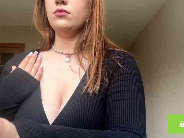 ErminiaCousar webcam