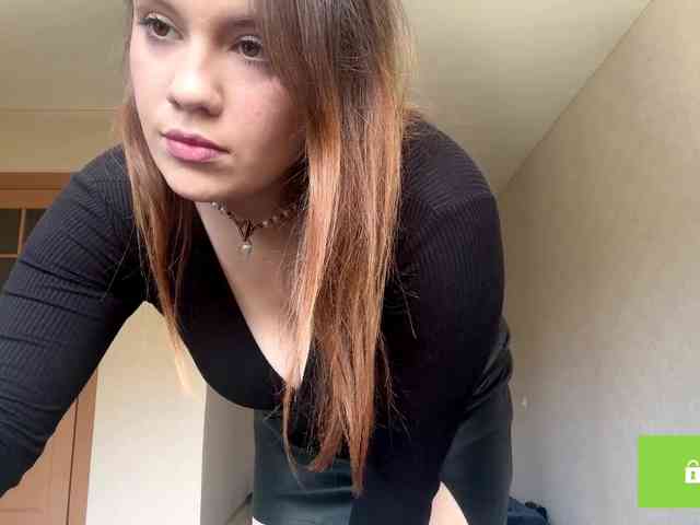 ErminiaCousar webcam