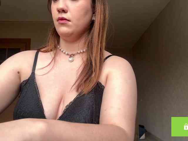 ErminiaCousar webcam