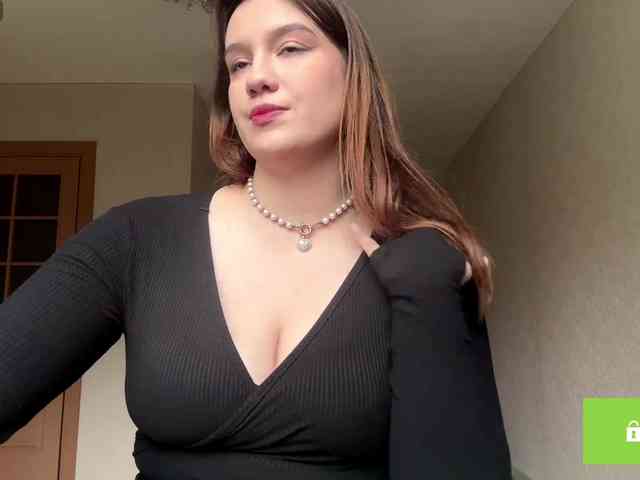 ErminiaCousar webcam