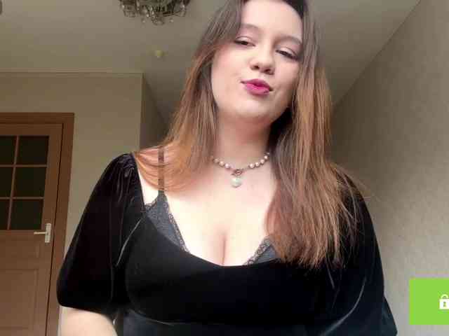 ErminiaCousar webcam