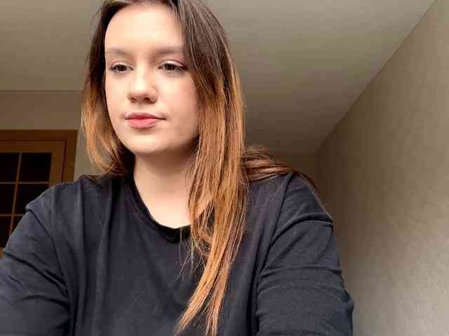 ErminiaCousar webcam