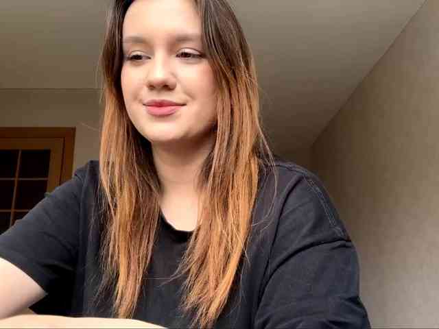 ErminiaCousar webcam