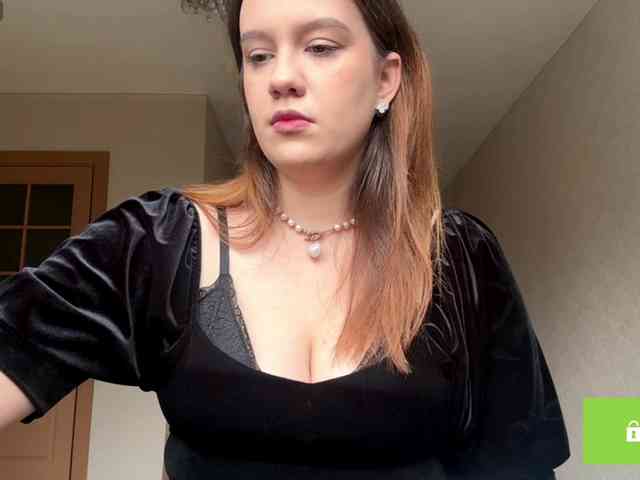 ErminiaCousar webcam