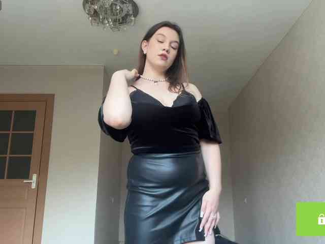 ErminiaCousar webcam