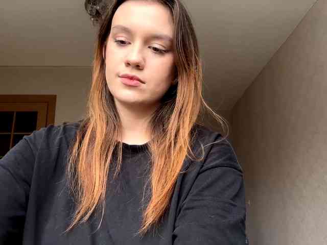 ErminiaCousar webcam