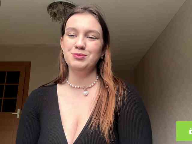 ErminiaCousar webcam