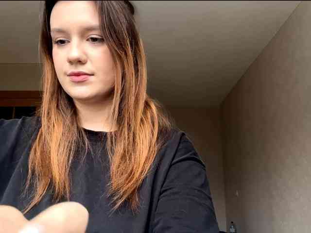 ErminiaCousar webcam