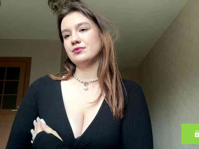 ErminiaCousar webcam