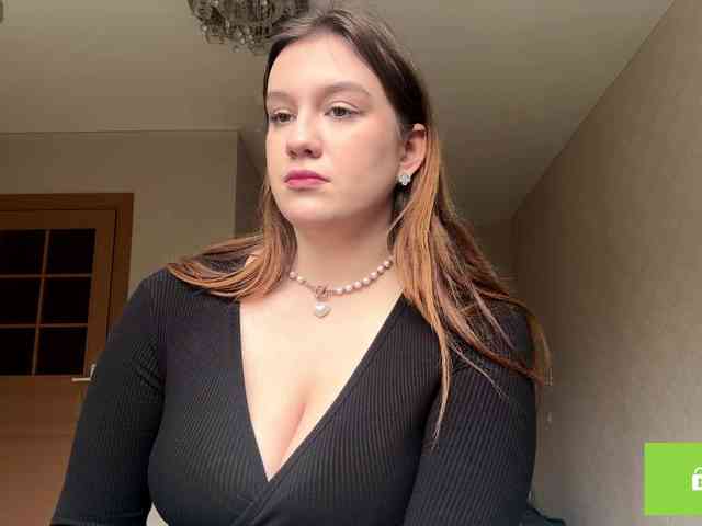 ErminiaCousar webcam