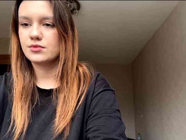 ErminiaCousar webcam